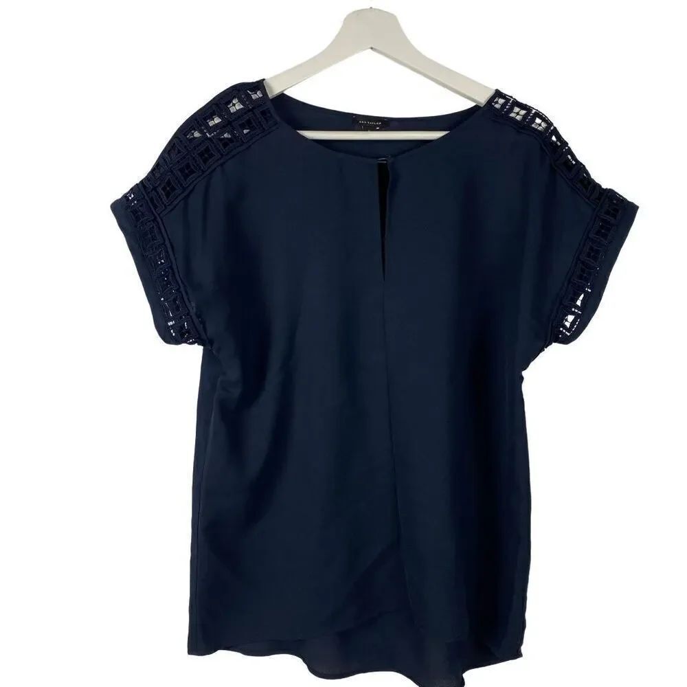 Ann Taylor Dark Navy Laser Cut Short Sleeve Top sz Small